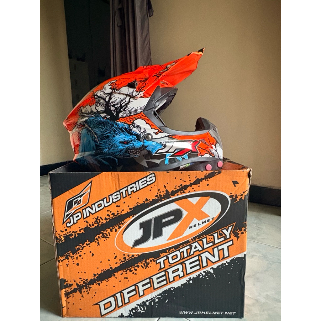 Preloved helm cross Jpx fox 1
