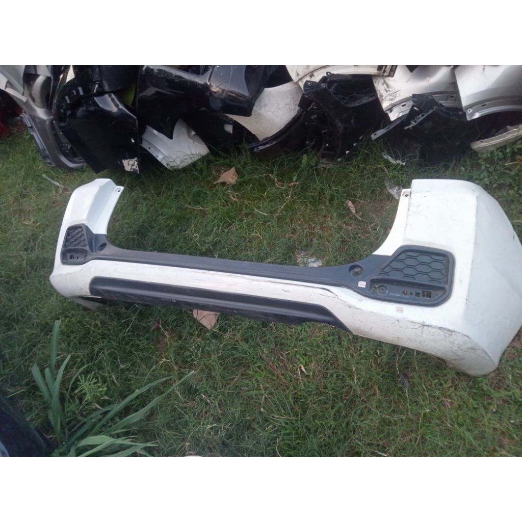 bumper bemper belakang Honda Mobilio tipe E 2017 original copotan