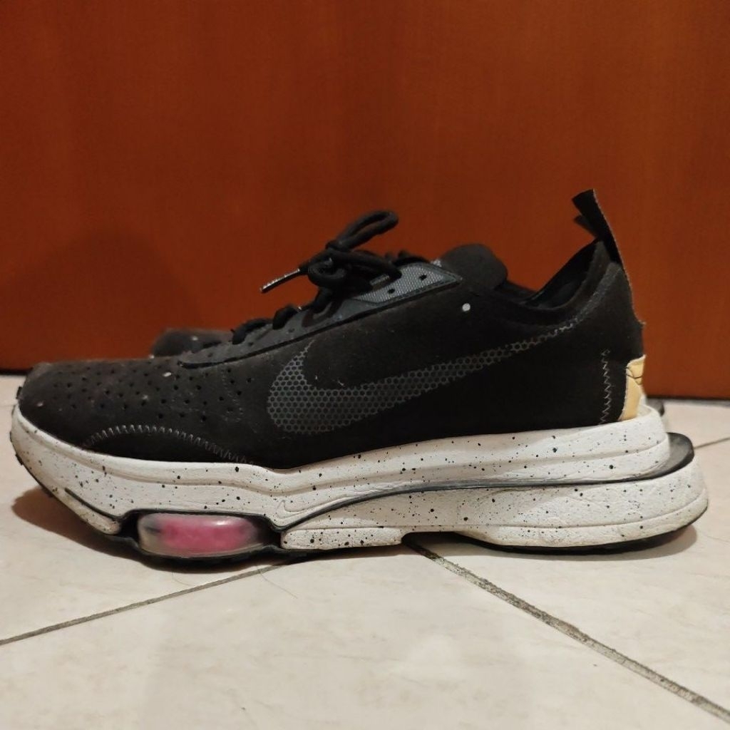 Nike Air Zoom-Type N.354 Black Size 45 Original Bekas Sepatu Sneakers Running Casual Pria