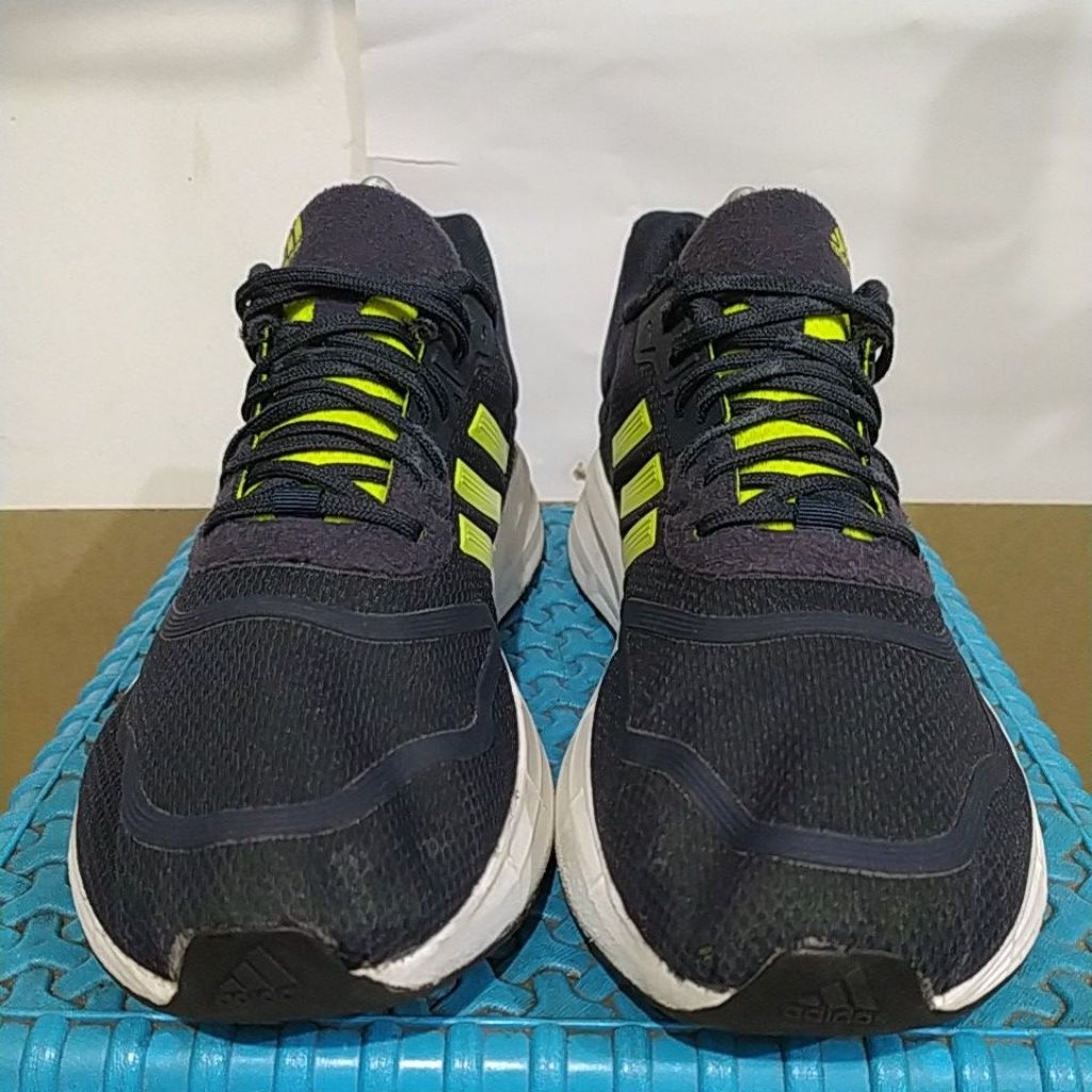 Sepatu Second Adidas Size 40 2/3 Insole 25,5 cm