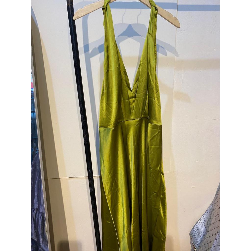 Zara Dress Satin Wanita Hijau Olive Backless Elegant