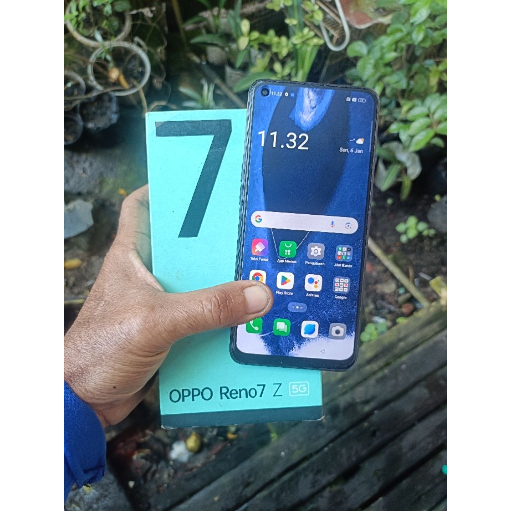 handphone Oppo Reno 7z 5G ram 8/128 lengkap.second/bekas