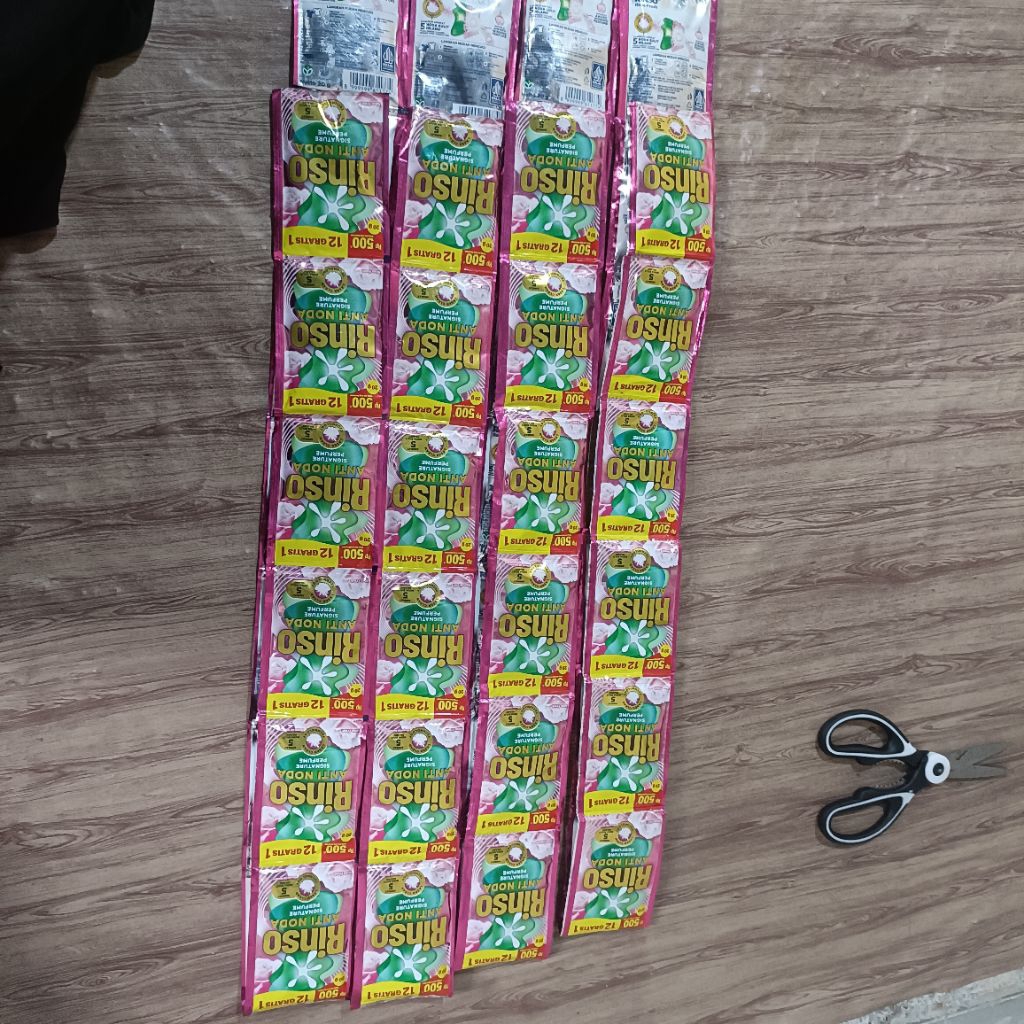 Rinso cair 500 an renceng