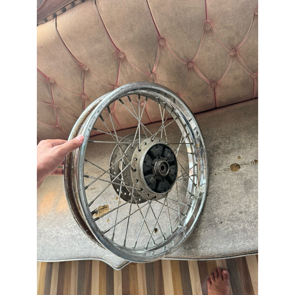 Set velg belakang ring 18 (DID JAPAN)