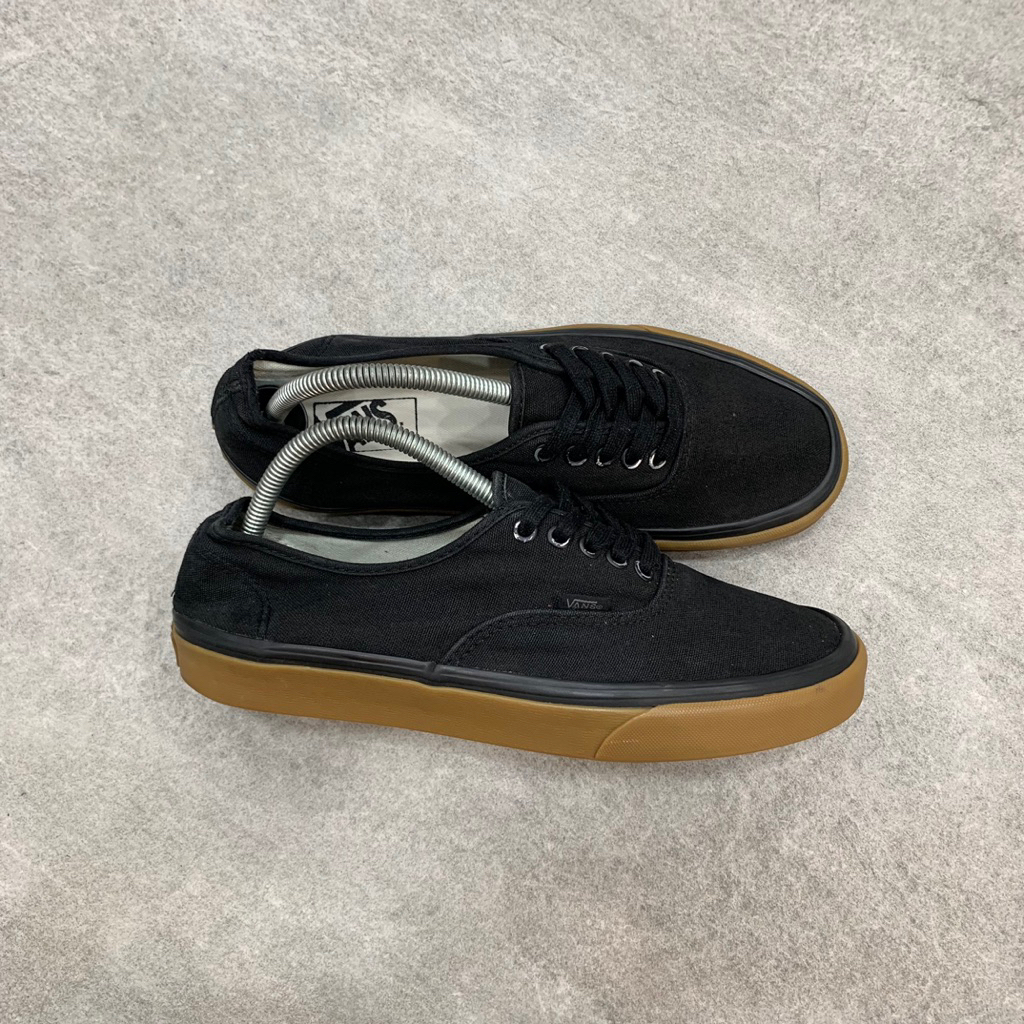Vans Authentic Black Gum