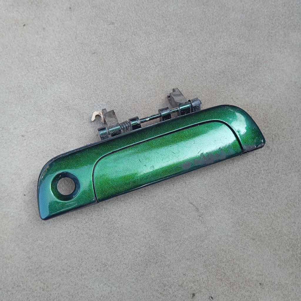 handle depan kanan suzuki baleno