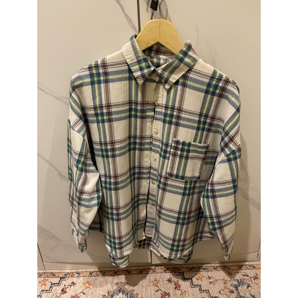 Preloved Kemeja Tartan / Atasan Blouse Kotak Kotak not Uniqlo