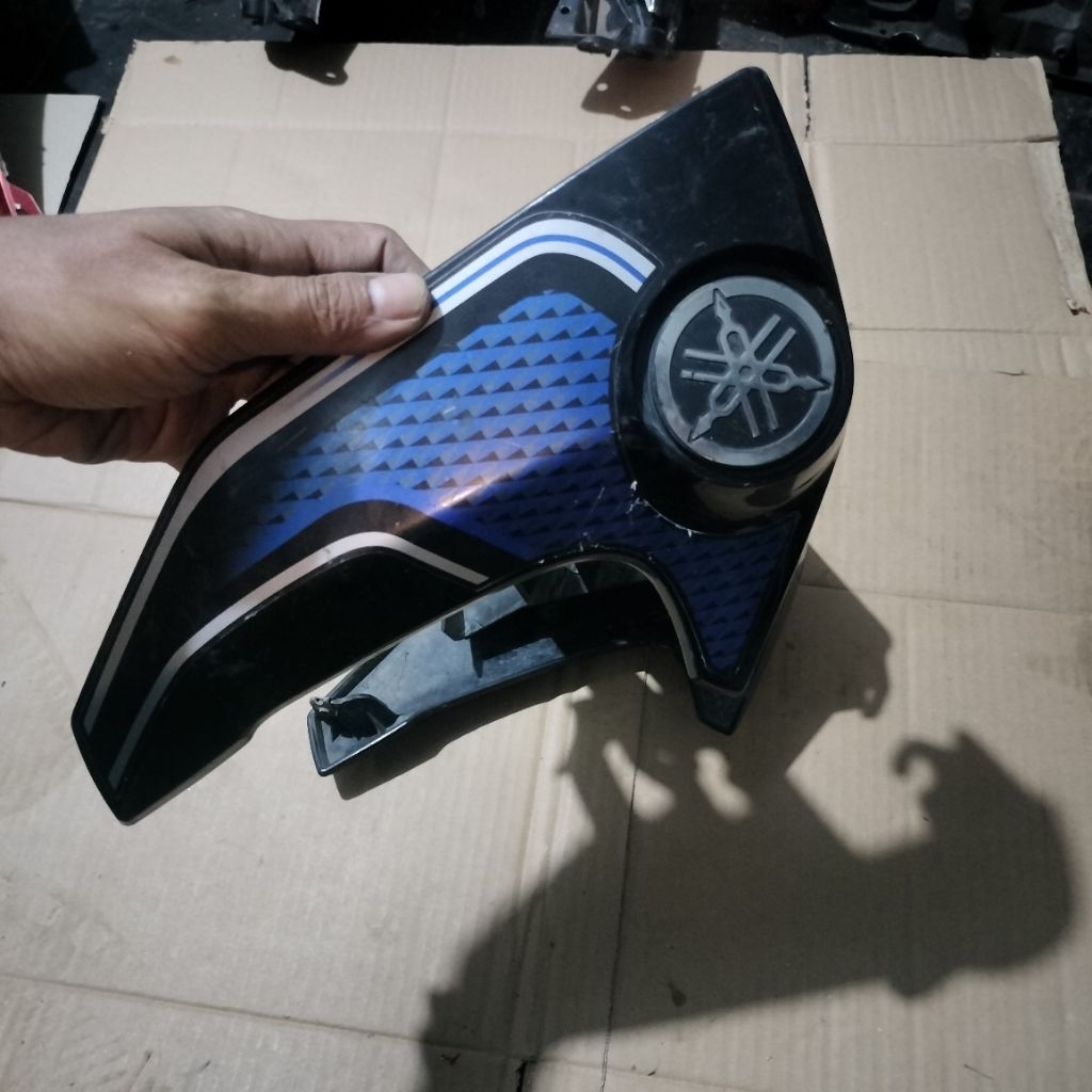 Coper bodi sayap tangki yamaha byson old (2010-2015)hutam biru set kanan kiri original second siap p