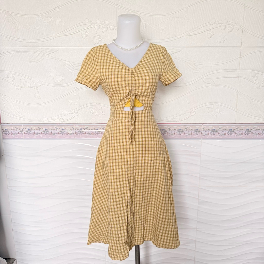 kuning motif kotak dg tali pinggang kerut dada dress