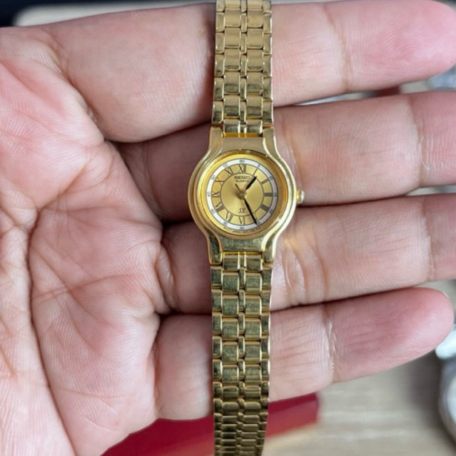 Seiko SX Ladies Gold Tone Roman Index 1990's