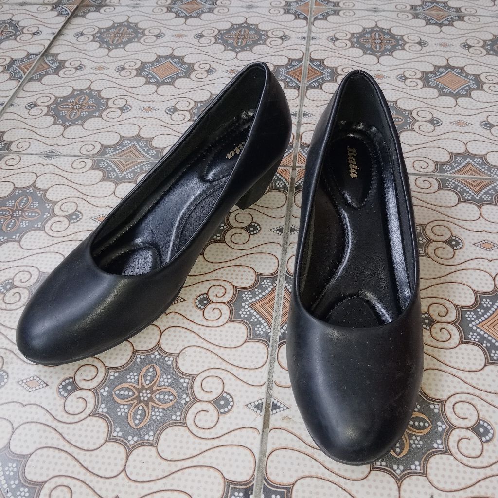 sepatu BATA original pl preloved|| sepatu hitam hak tinggi heels sepatu kantor sepatu sekolah sepatu