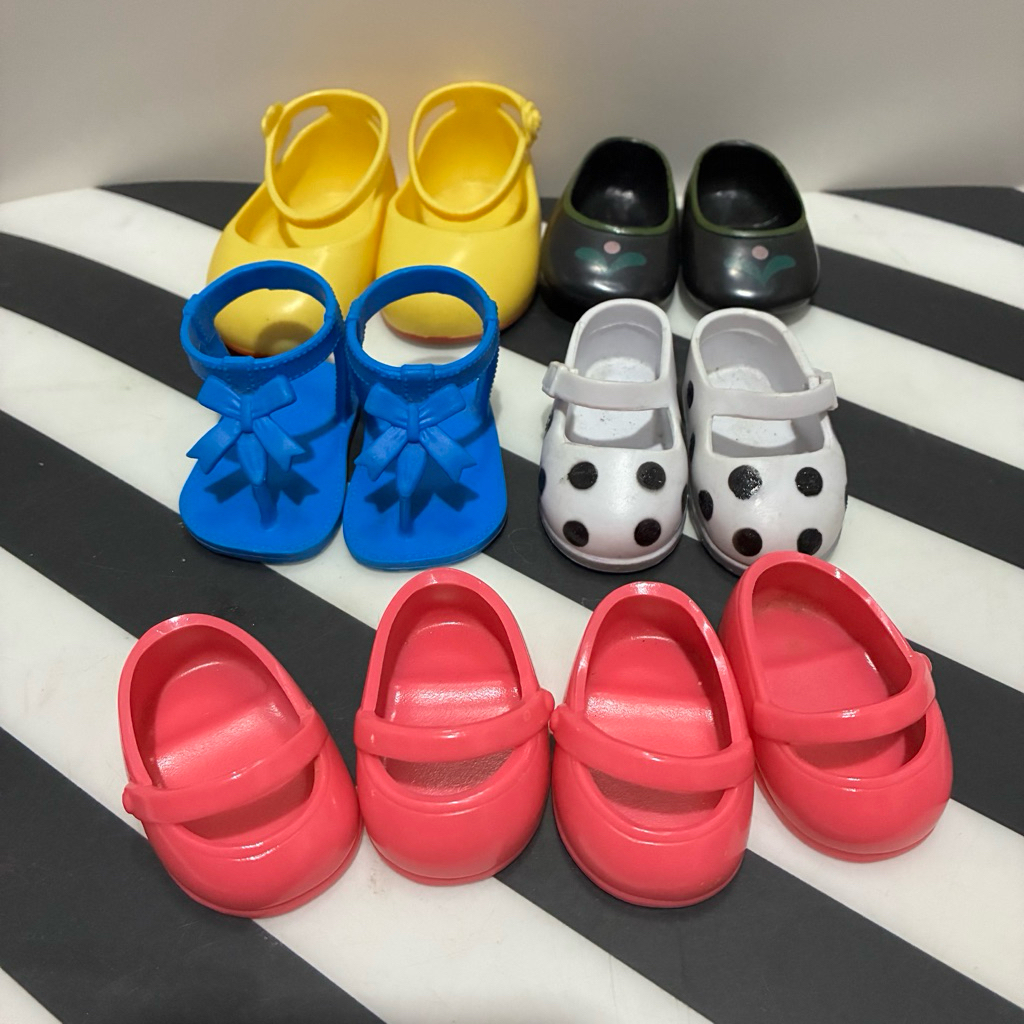 Sepatu doll mellchan baby alive doll animator