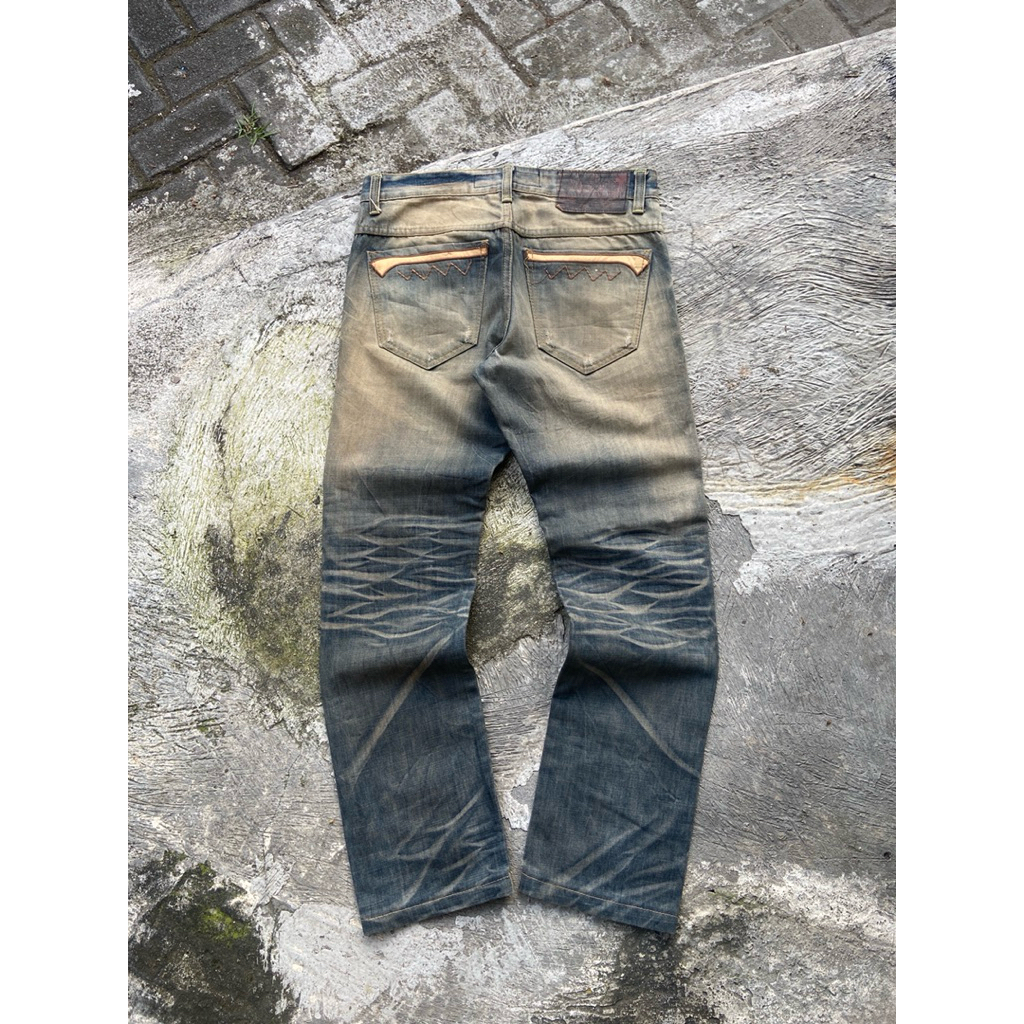 Kello Feding Gacor Jeans