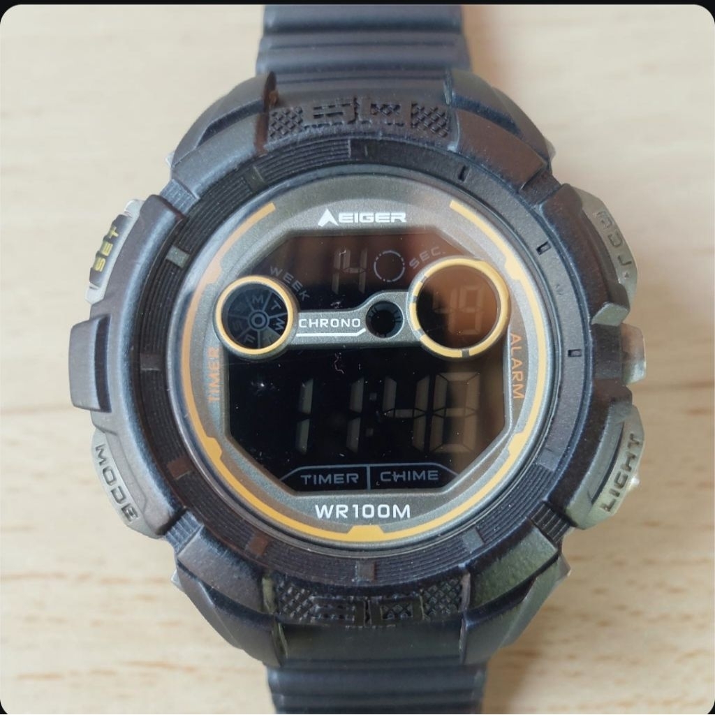 Jam Tangan Eiger Ataca