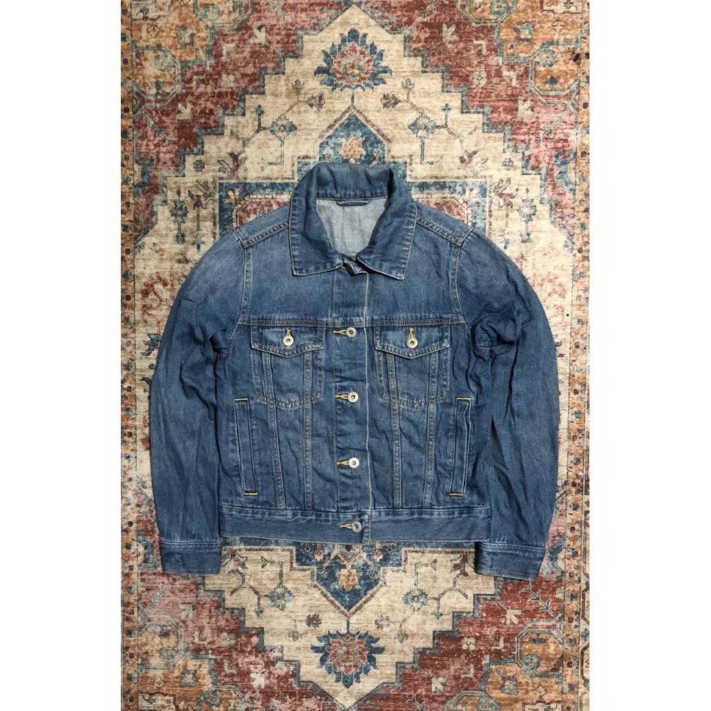 jaket denim GU