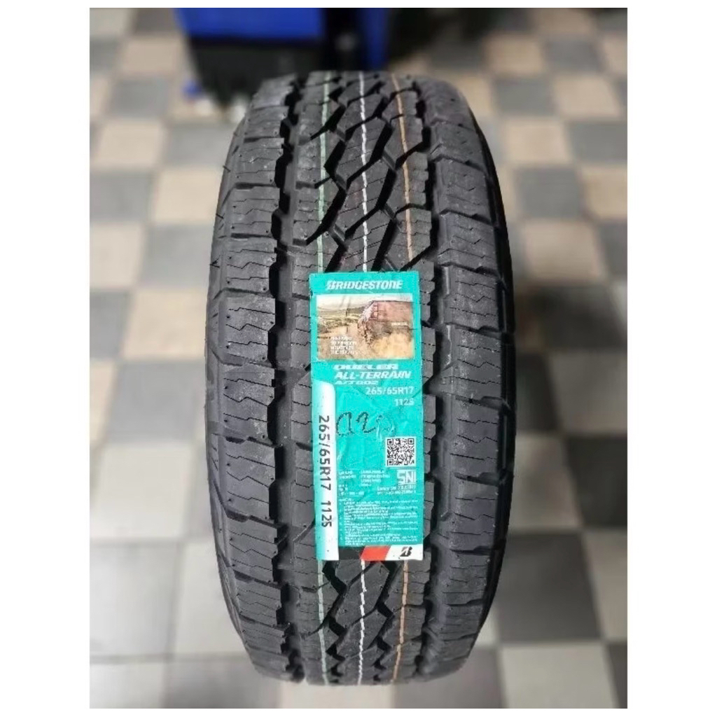 Bridgestone Dueler AT002 265/65 R17 Ban Mobil Fortuner Pajero