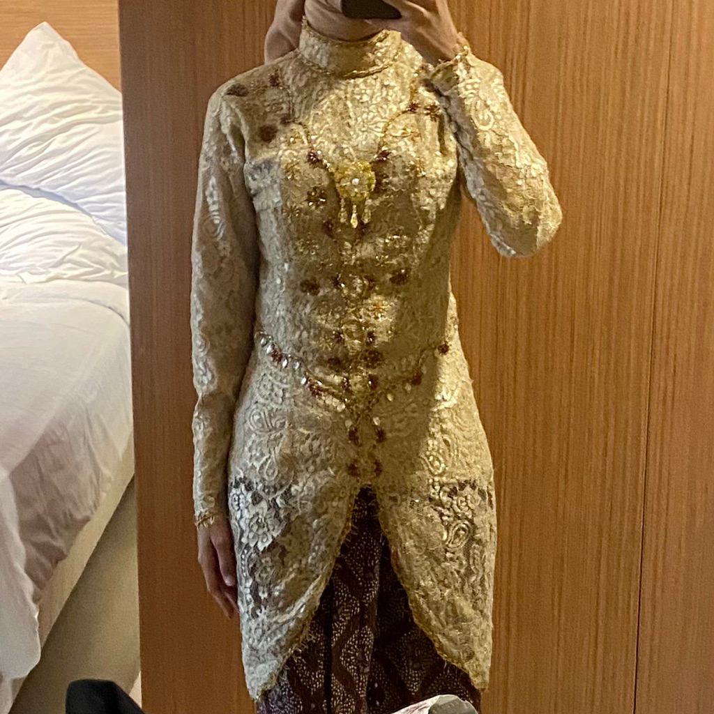 Preloved kebaya wisuda tunangan lamaran jahit custom