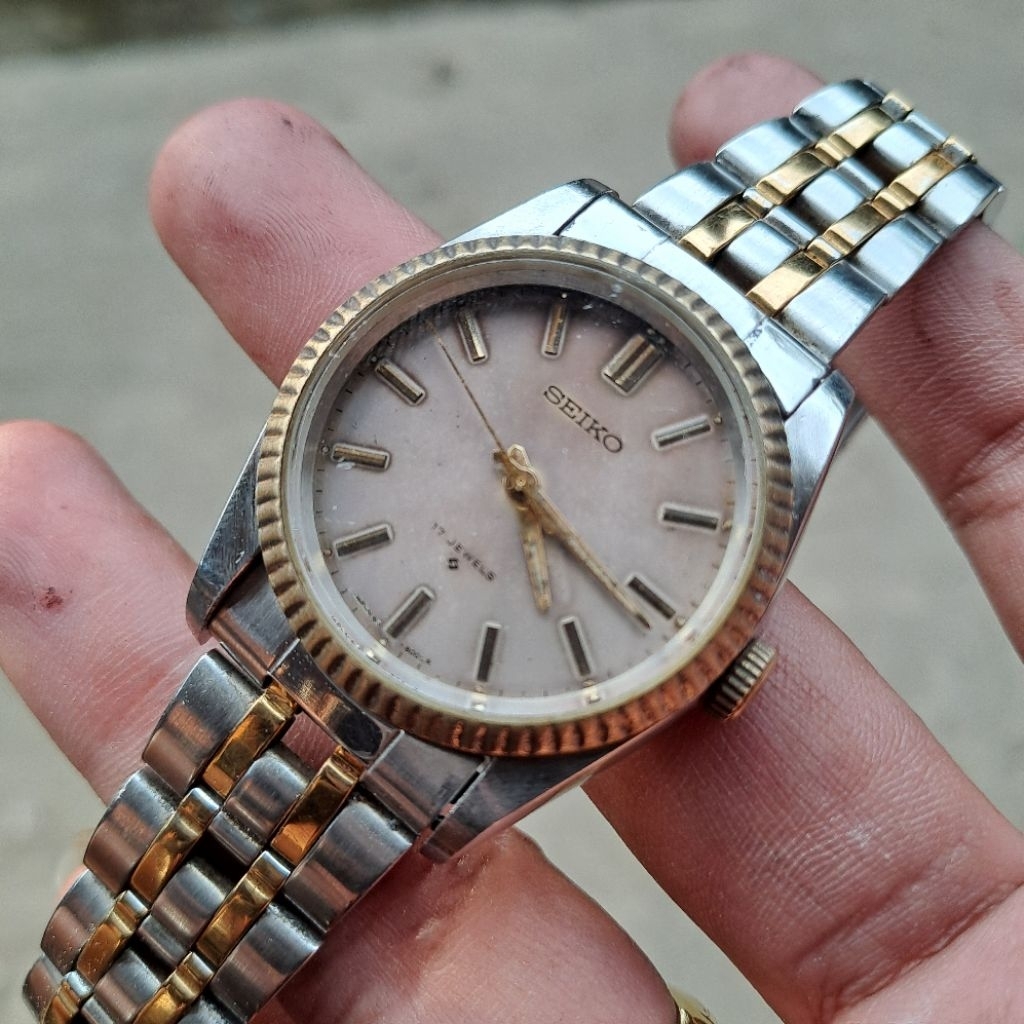Seiko manual winding