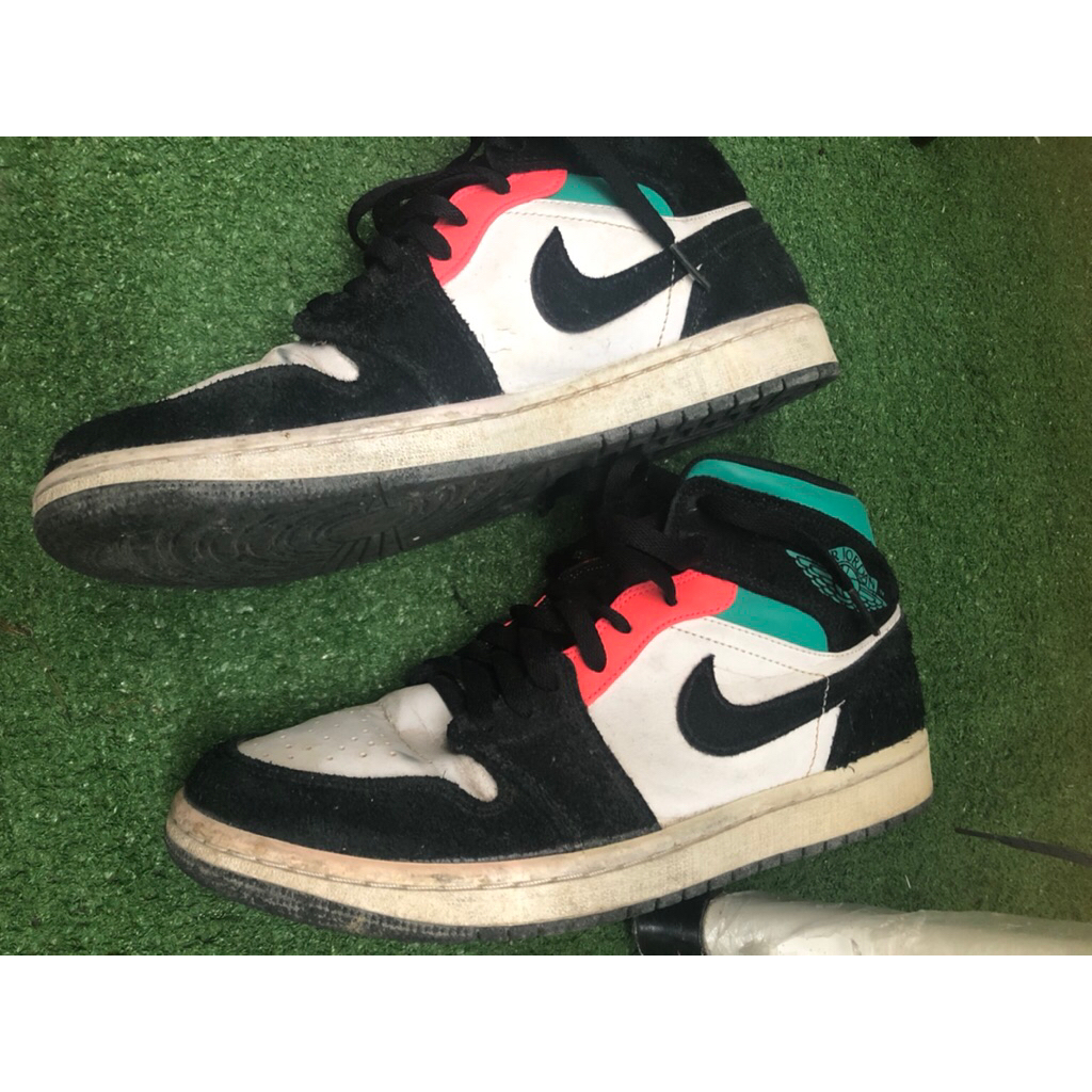 Sepatu Nike Air Jordan 1 Mid SE South Beach