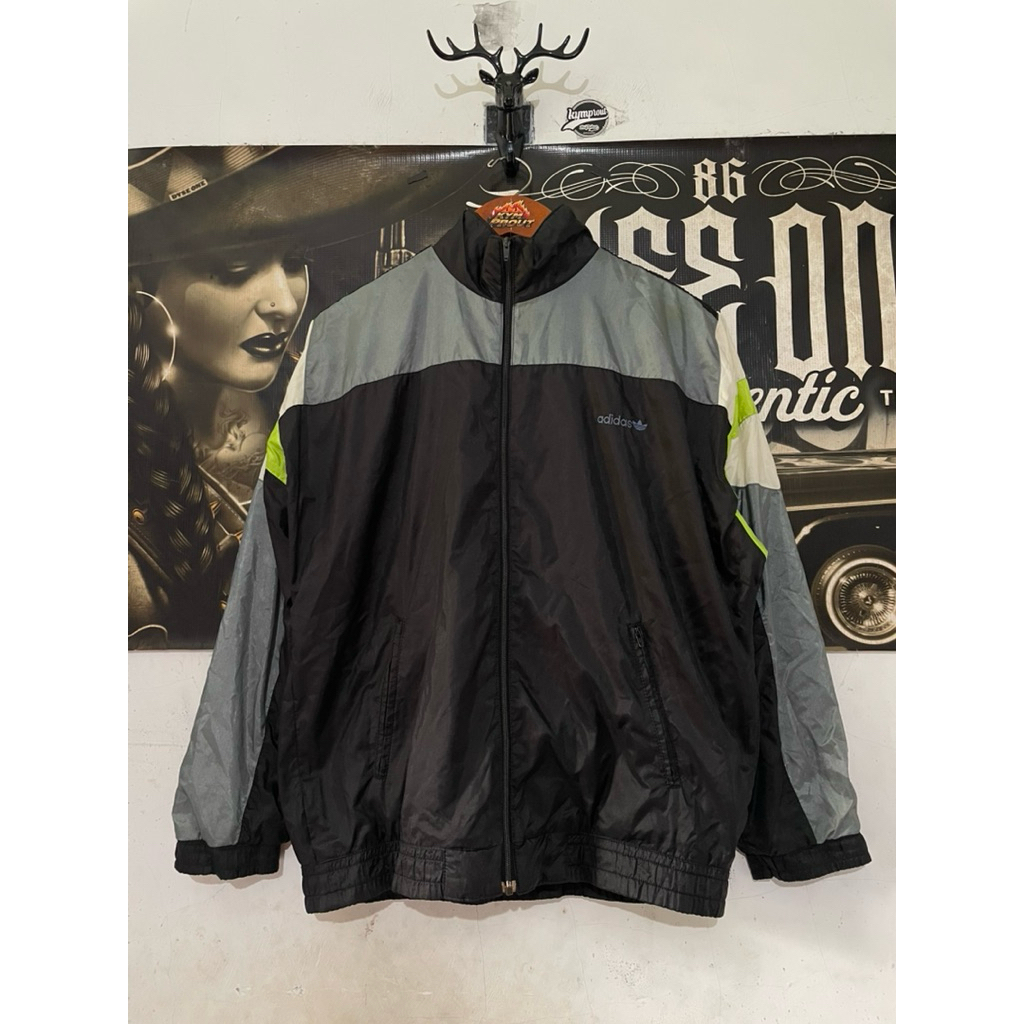 vintage windbreakers adidas second