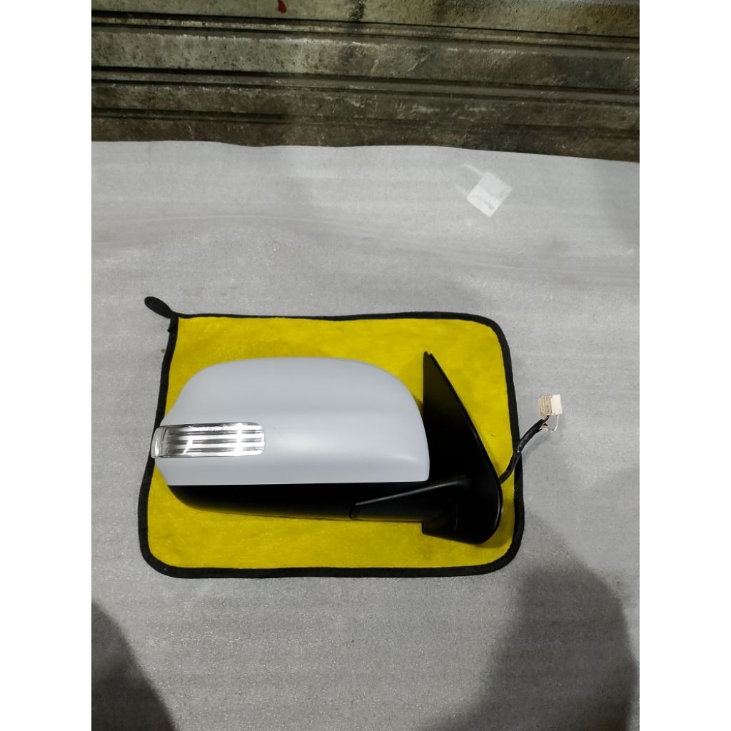 spion Toyota rush terios  Terios 2010-2011-2012-2013-2014 lipat manual original copotan kanan Rh