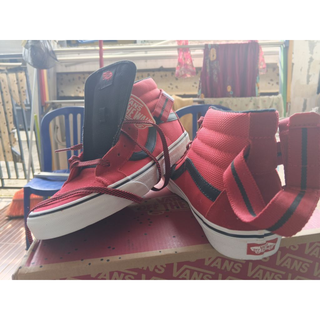 sepatu vans sk8 hi reissue st tango red