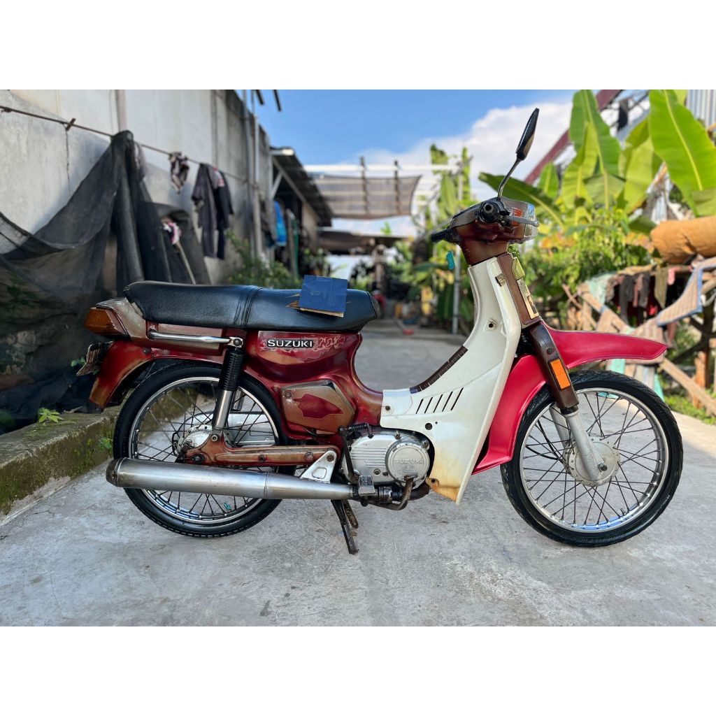 MOTOR SUZUKI RC80 MERAH