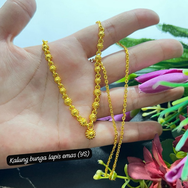 Kalung rantai bunga lapis emas