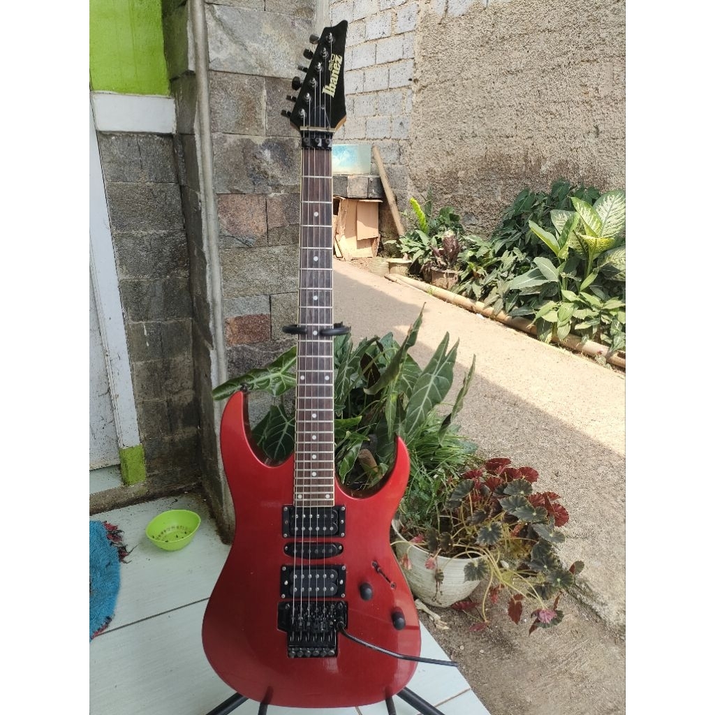 Ibanez Gio GRG270 mic