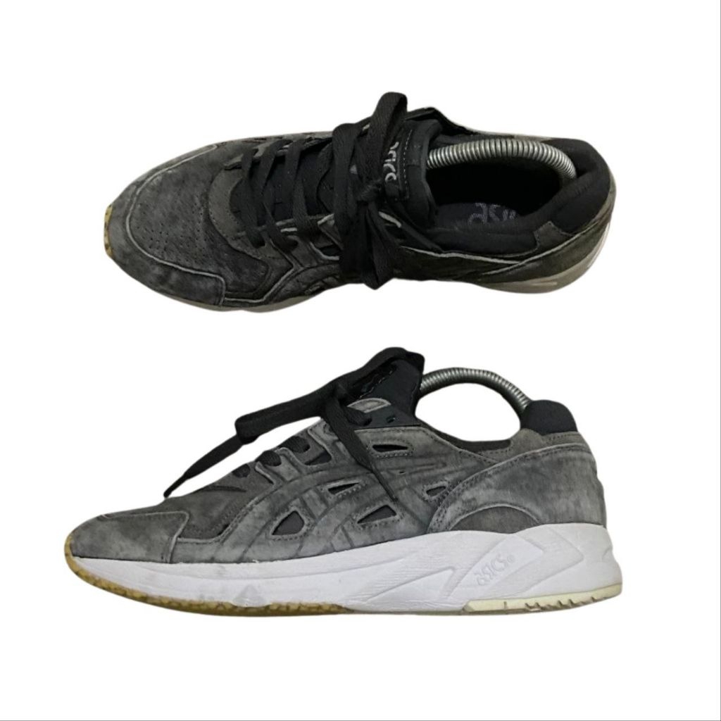 Sepatu Second Asics Gel