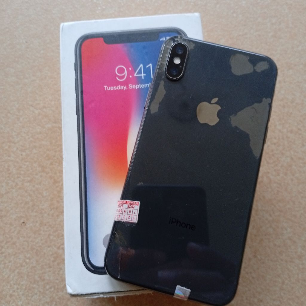 Iphone X. Ibox