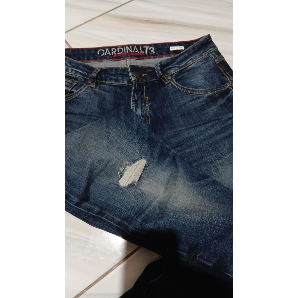 jeans pria cardinal  original best seller kulaitas kaos  levis original 100% best kaos  levis origin