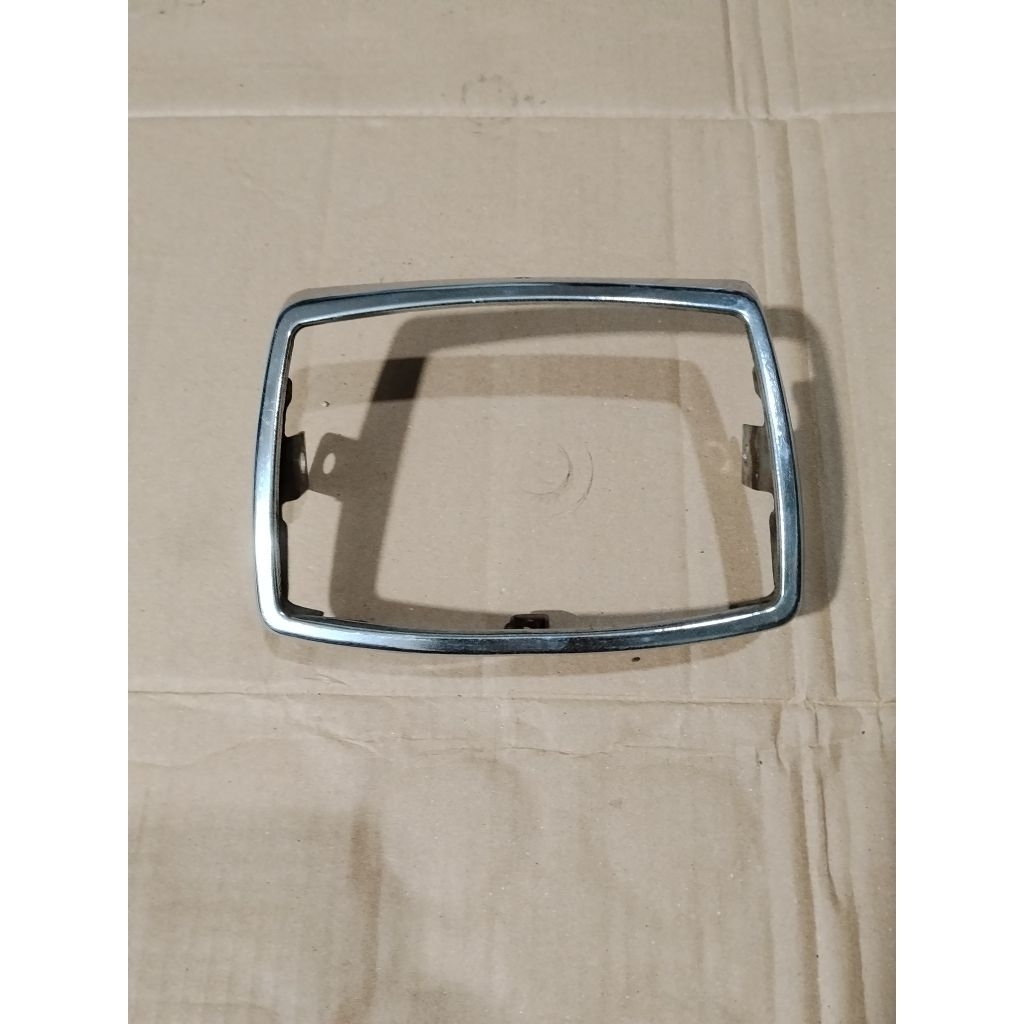 ring reflektor suzuki RC 100 bravo  ori bekas