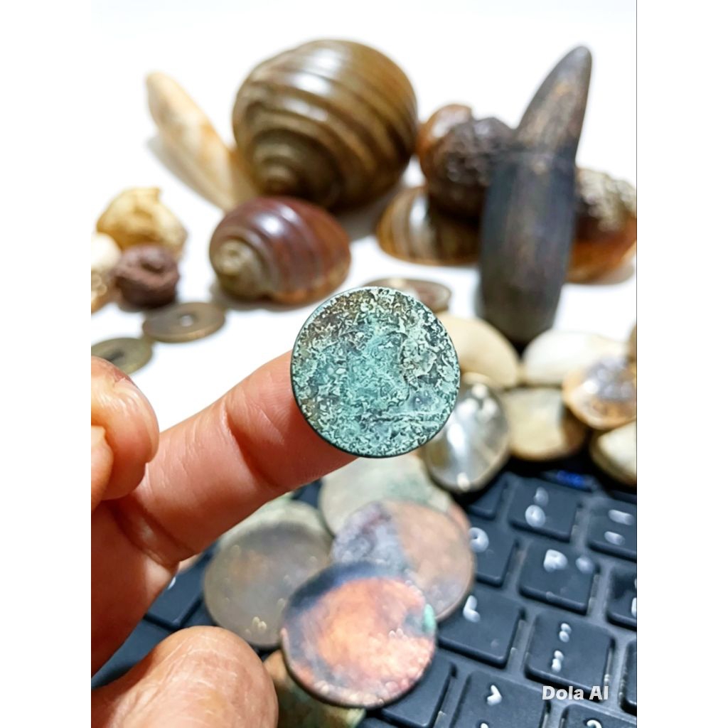 Koleksi koin kuno Voc 1790