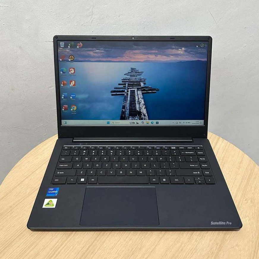 Laptop Toshiba Satellite PRO C40-J Intel Core i7 1165G7 Ram 16Gb Ssd 512Gb Windows 11