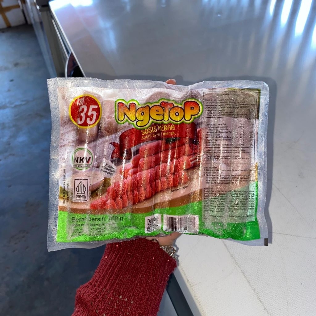 Ngetop sosis ayam merah