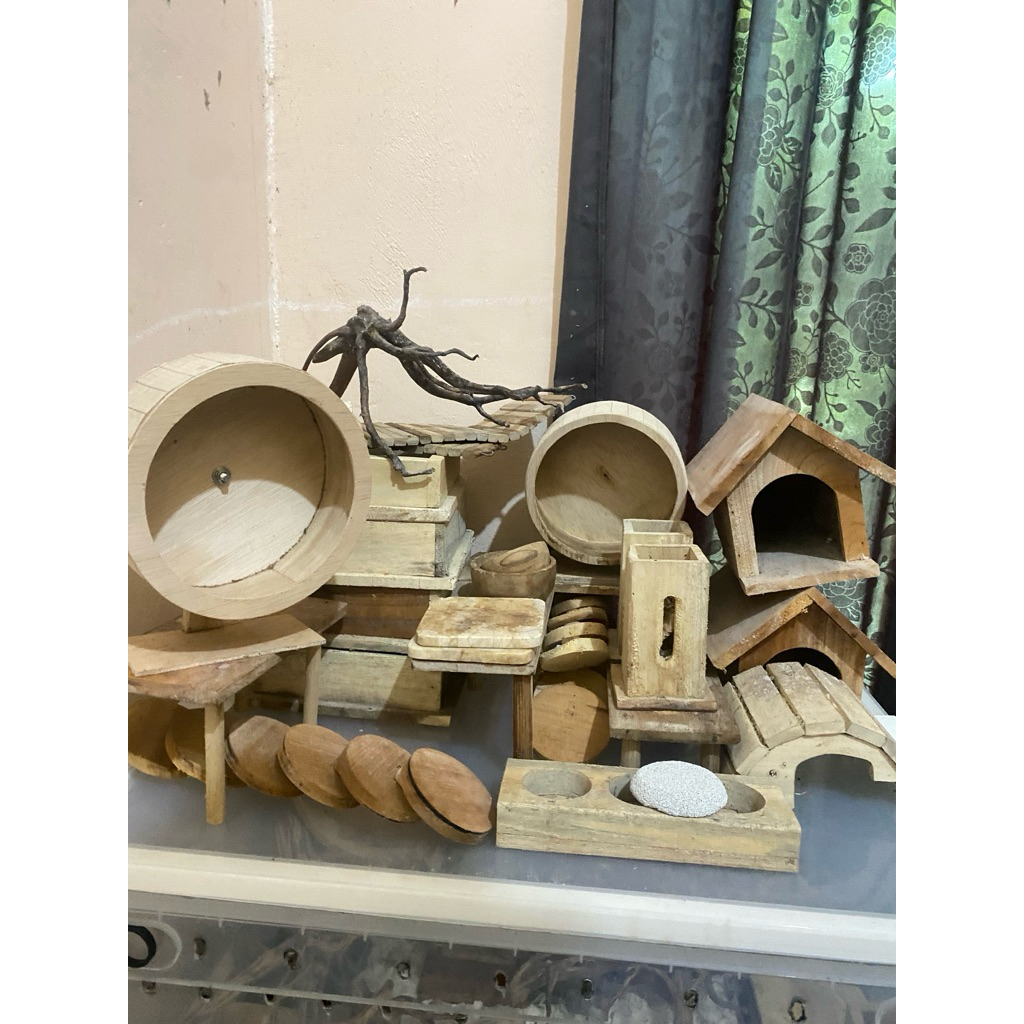PRELOVED AKSESORIS/PRINTILAN/KANDANG KAYU HAMSTER