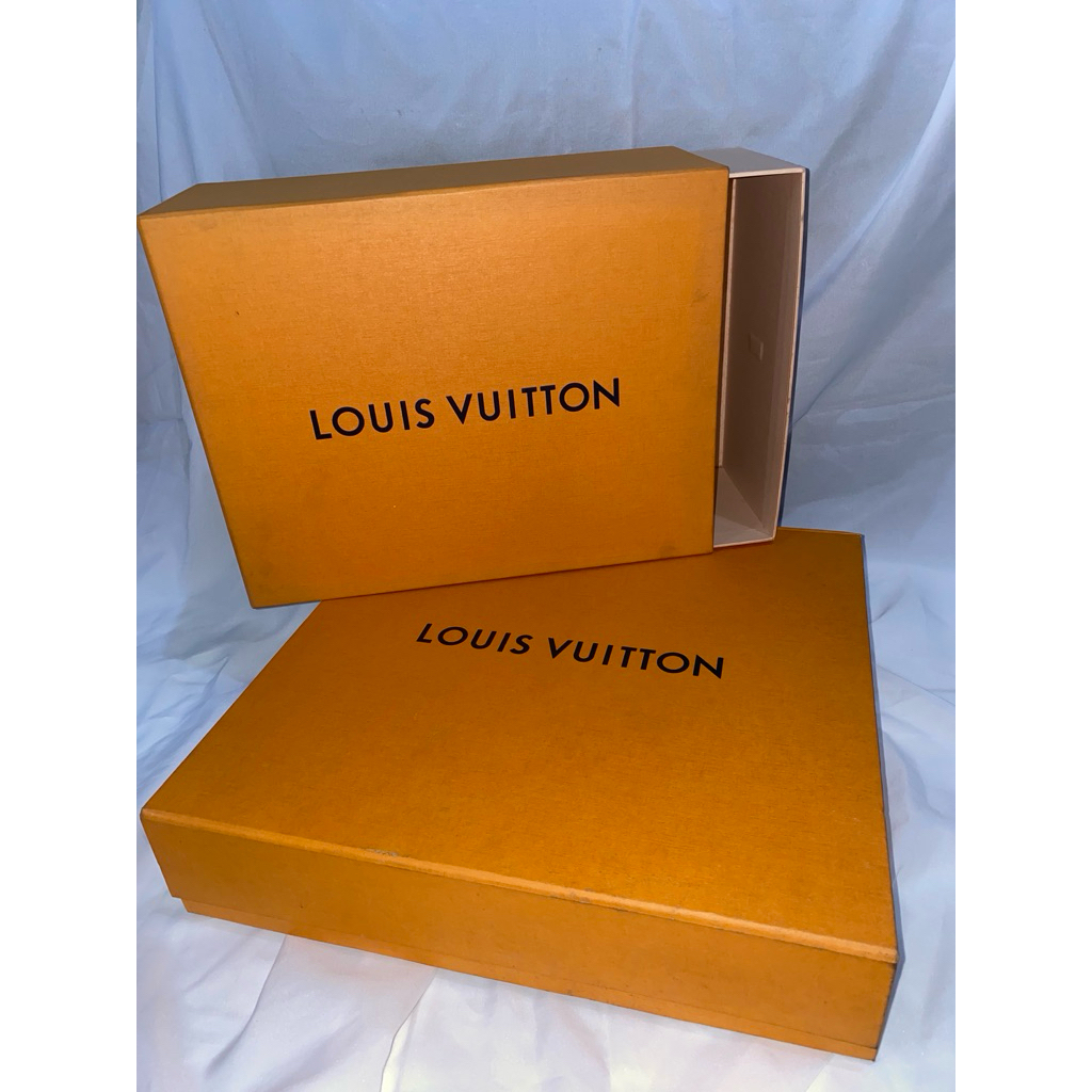 box LV Louis Vuitton authentic