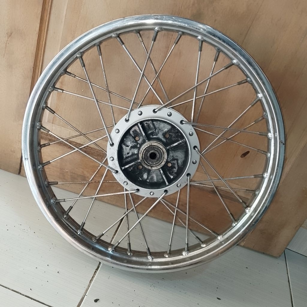 Velg Belakang SUZUKI Smash Shogun Original copotan