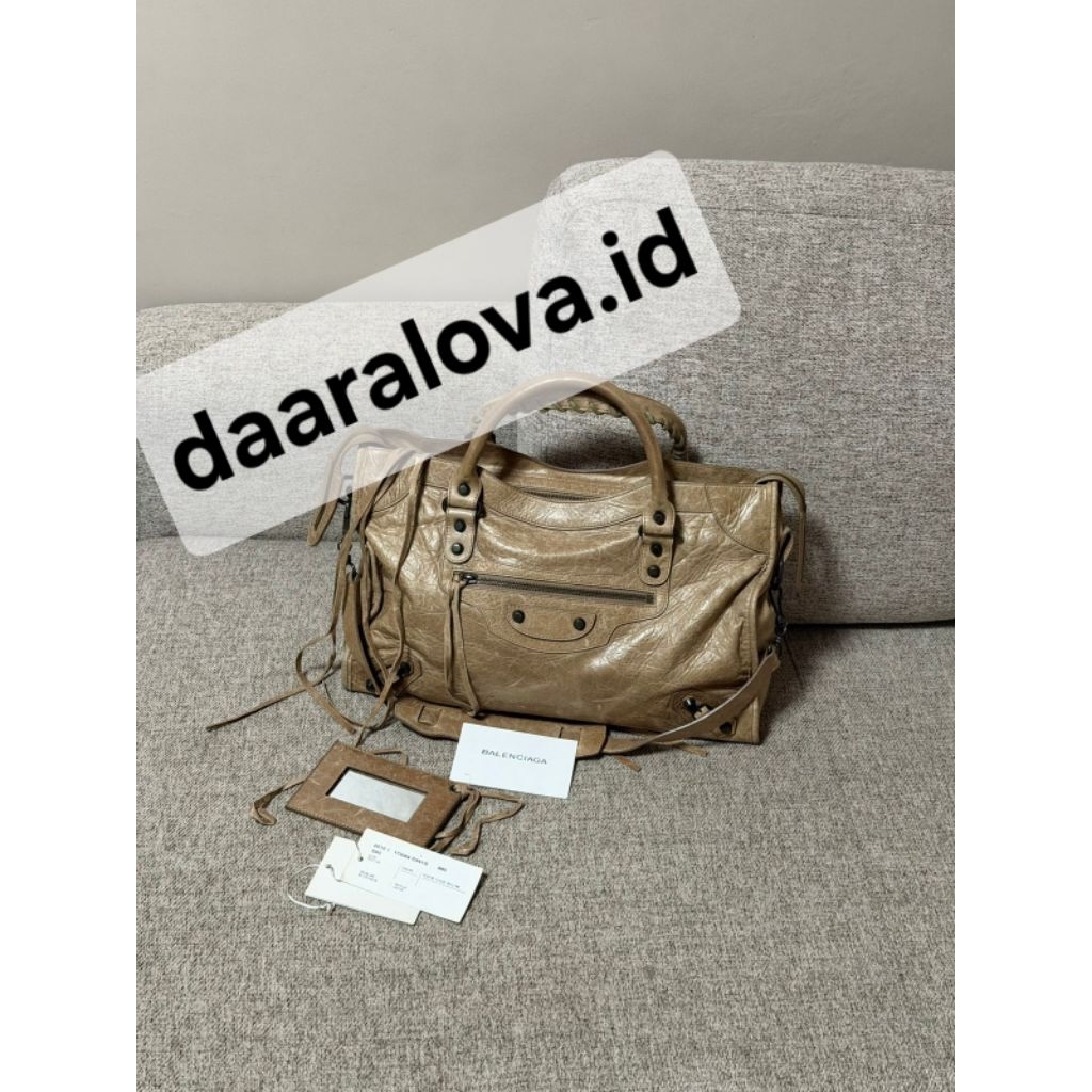 Balenciaga city auth with certificate sale idul adha