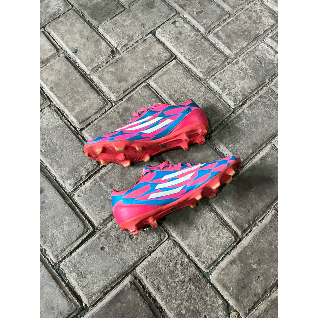 Sepatu Bola Adidas Adizero F10