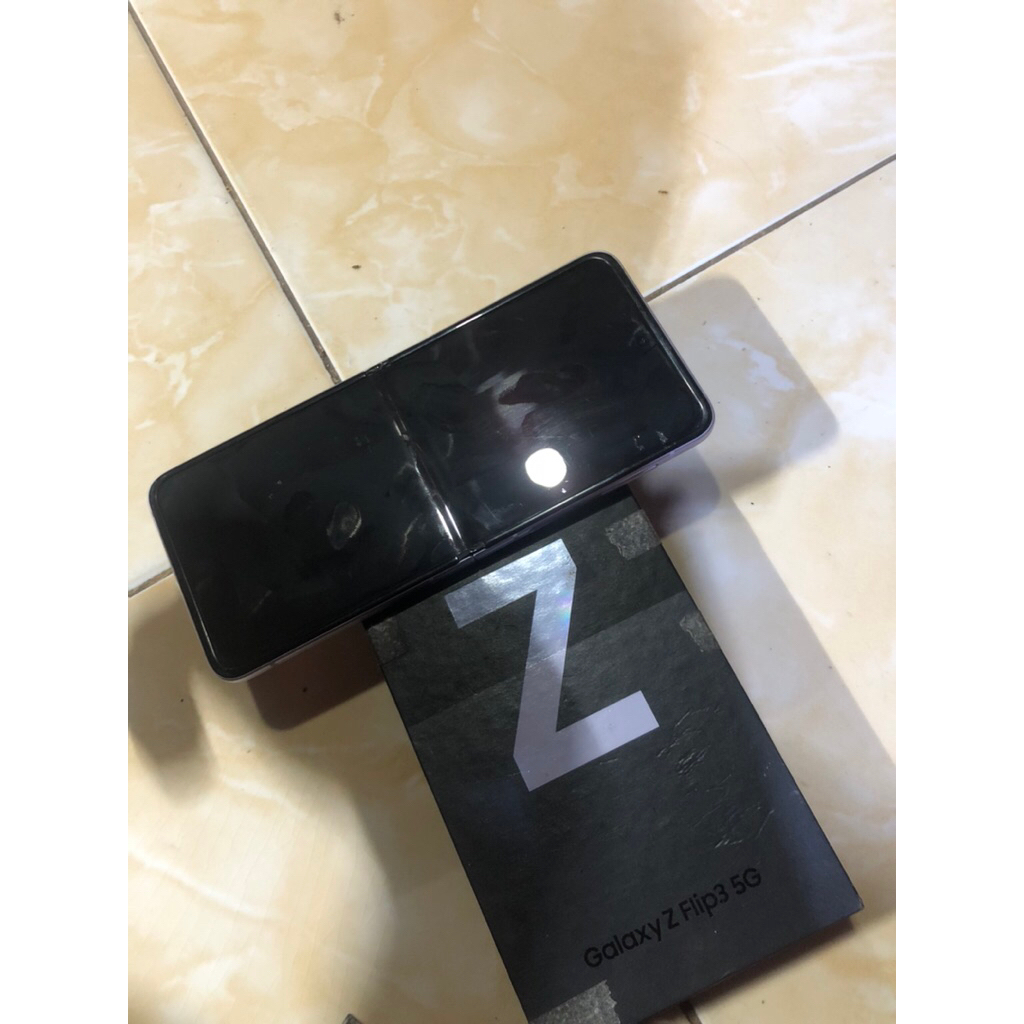 samsung z flip 3 rusak lcd mati