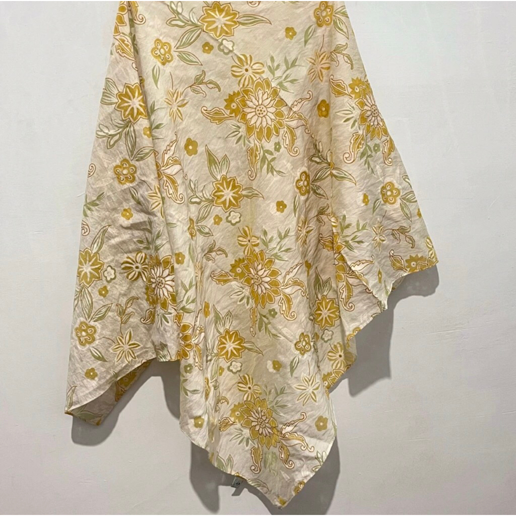 Preloved hijab segi empat YOYA