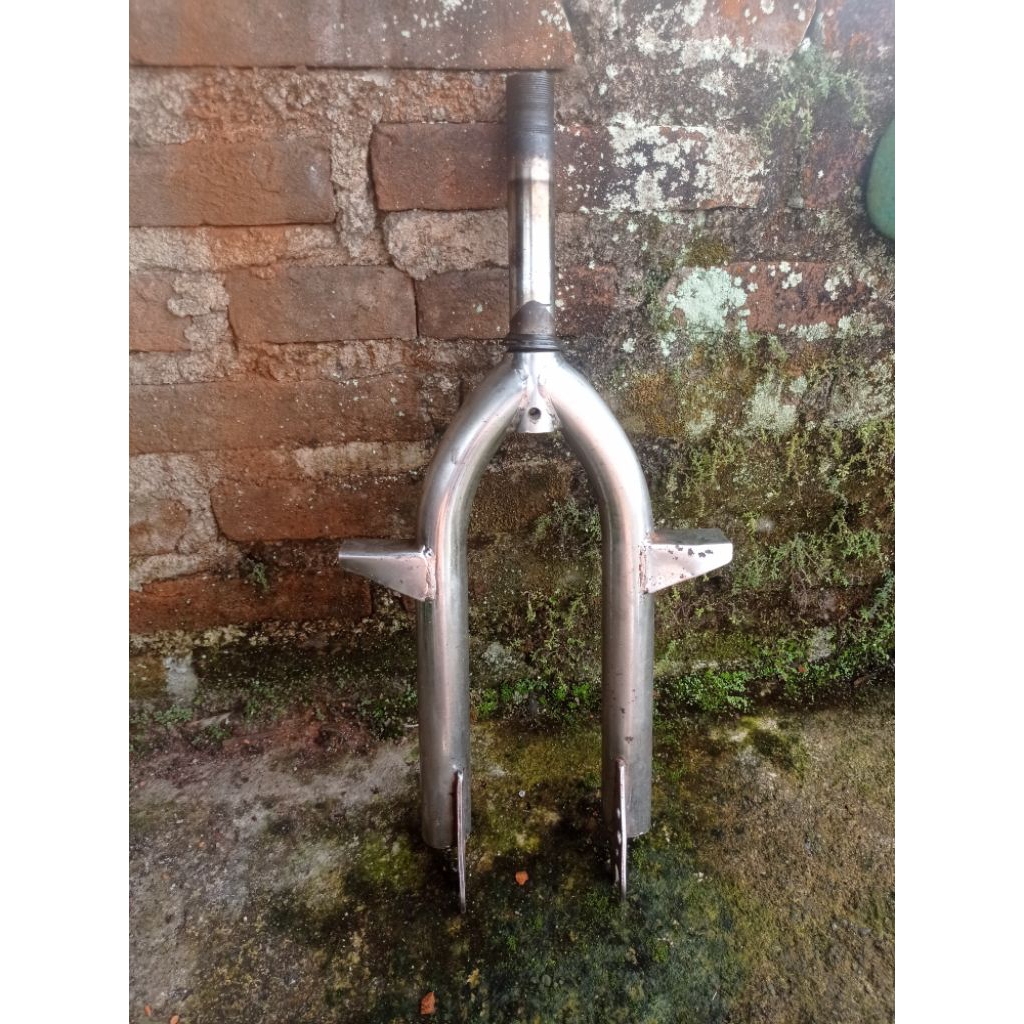 Fork sepeda bmx 20 merk Akisu Stertube 14 mm antiq