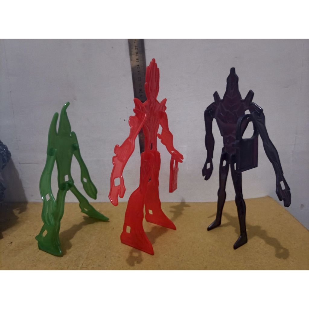 Figur MCD Happymeal Ben 10 Rare Swampfire Groop ChromaStone