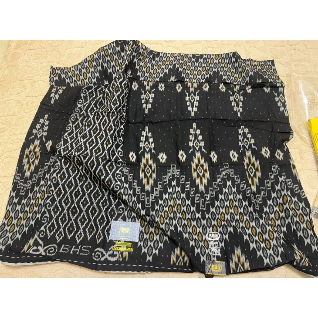 Sarung BHS Royal KWG / Kawung Sutra Hitam