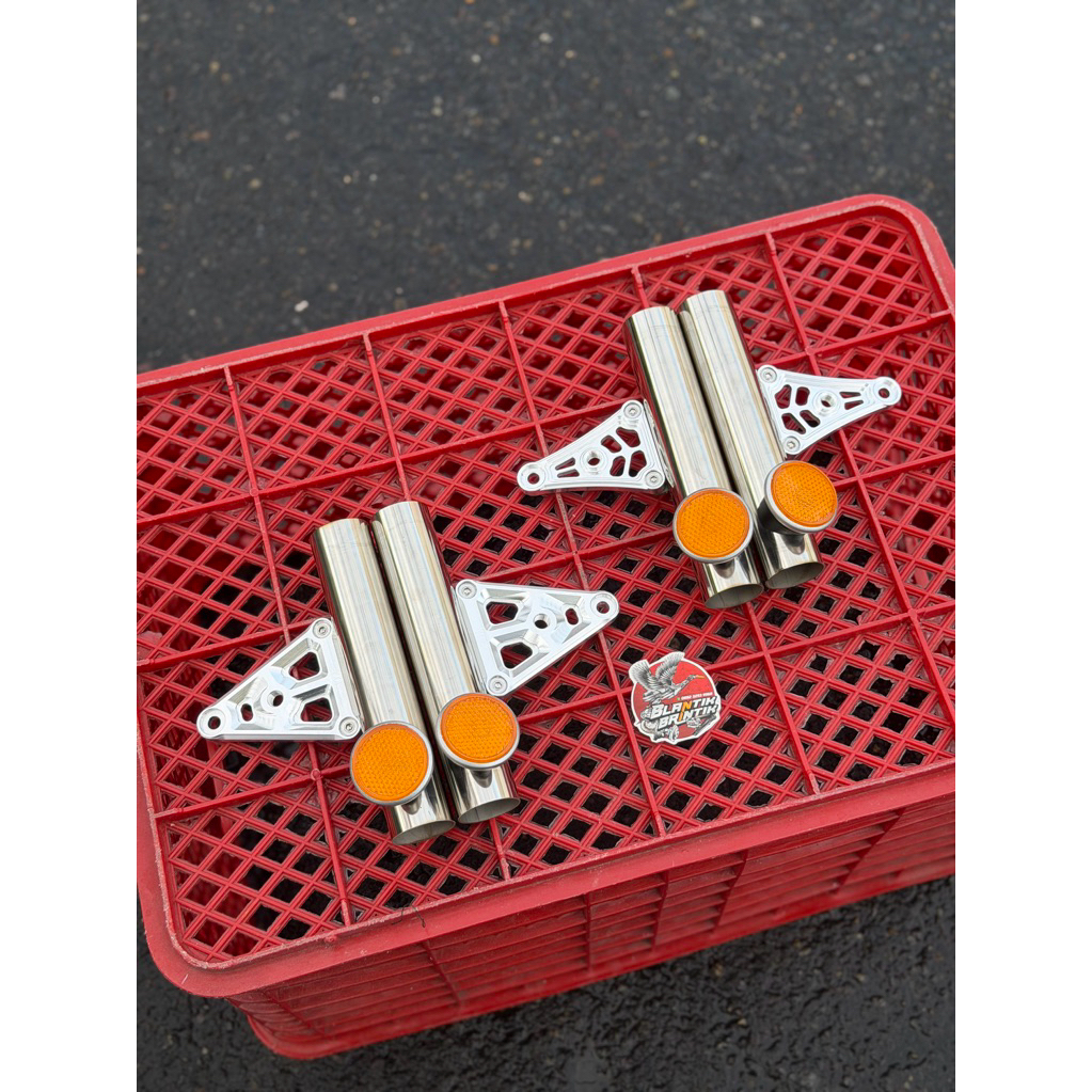 kupingan lampu gl100 cnc breket lampu cnc almunium gl100 MY1 dudukan lampu gl100 cnc almunium MY1 ku