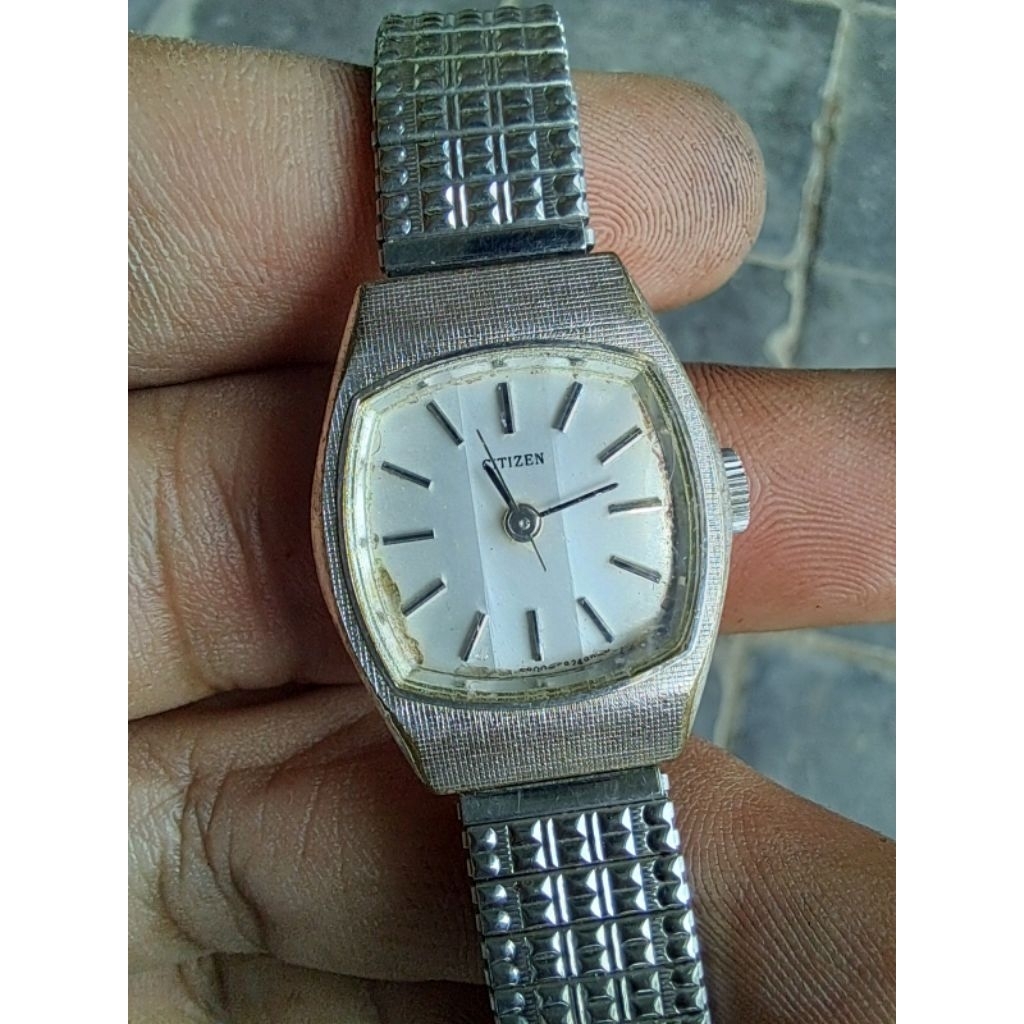 Jam Citizen kotak ladies 1976 manual nyala