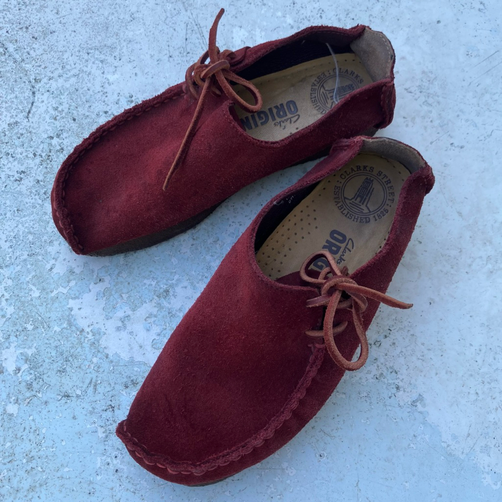 Clarks Lugger Wallabee suede merah maroon