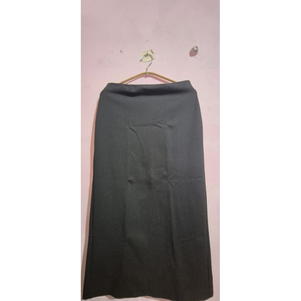 Preloved Rok Span Formal Kerja Uniqlo